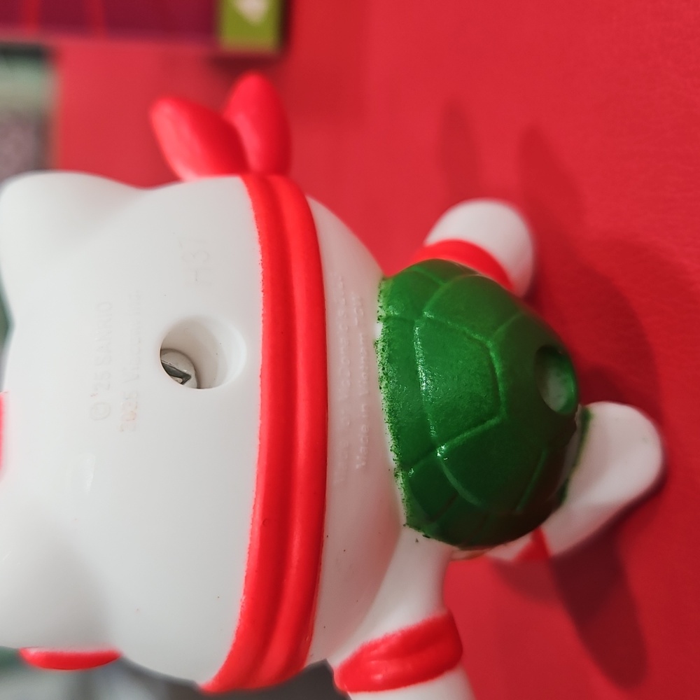 TMNT X RAPHAEL (White) - Picture 4 of 6
